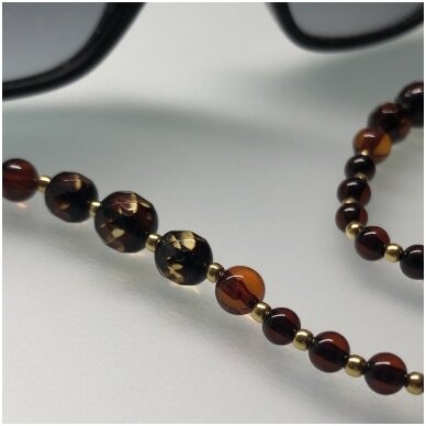 Eyeglass chain with amber 2