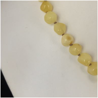 Yellow amber necklace 2