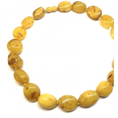 Yellow amber necklace 2