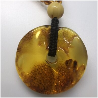 Amber necklace with round pendant 3