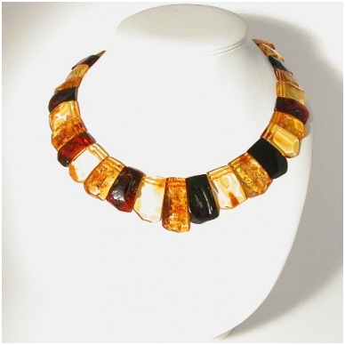 Natural amber choker 3