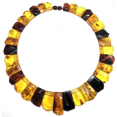 Natural amber choker