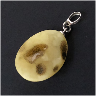 Amber pendant with silver 2